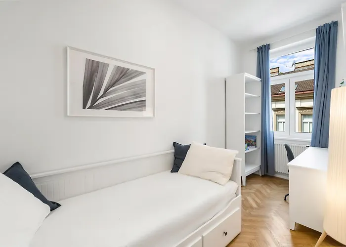 Bright And Quiet Apartments, Just 10 Minutes To U4, U6 And Schoenbrunn Palace